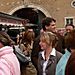 Francine Benoist et Arnaud Montebourg sur le marché de Bletterans